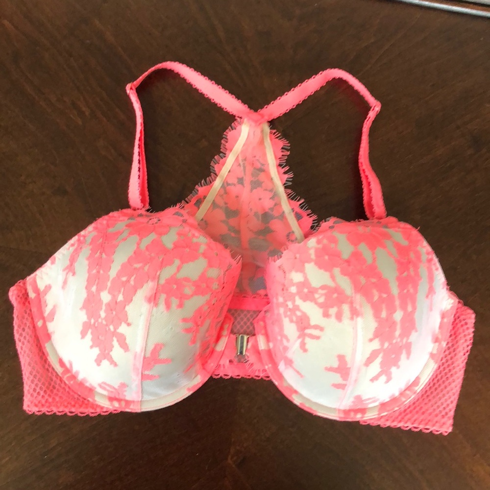 Victoria’s Secret Dream Angels lined Demi bra